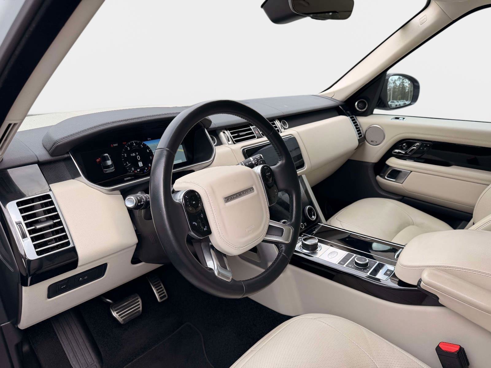 Used 2022 Land Rover Range Rover Westminster Edition image 12