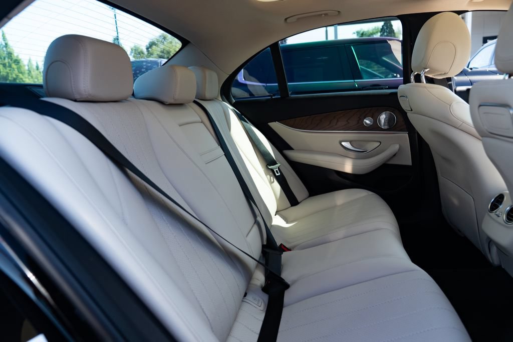 Used 2019 Mercedes-Benz E 300 image 22