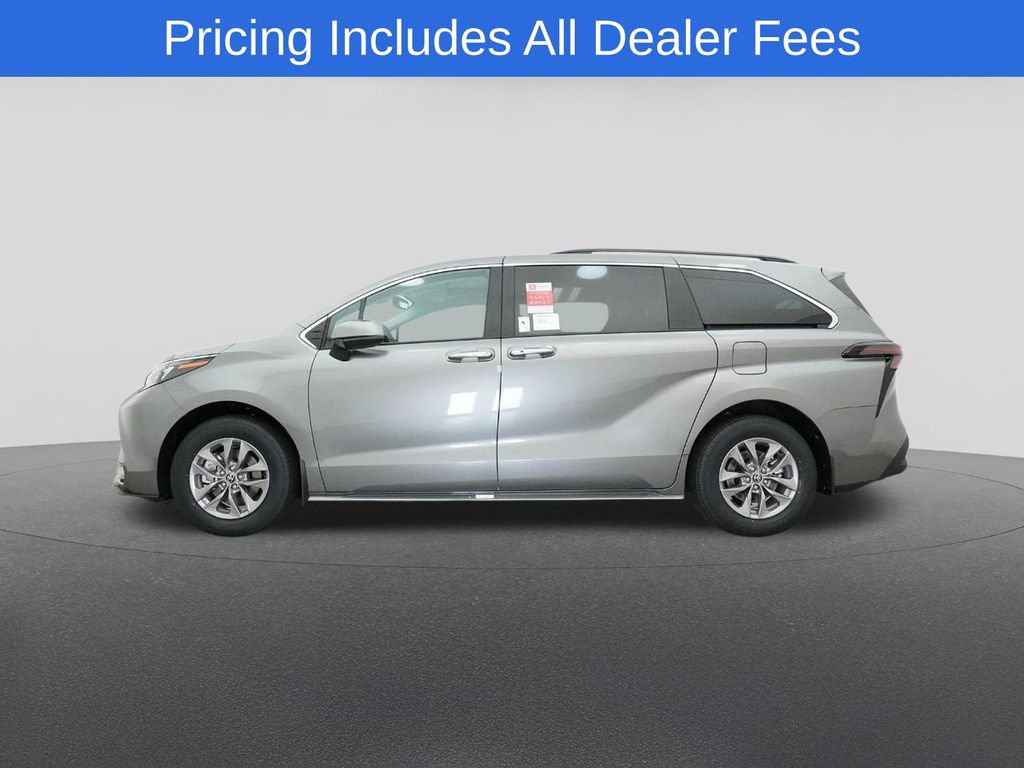 New 2026 Toyota Sienna XLE FWD image 19