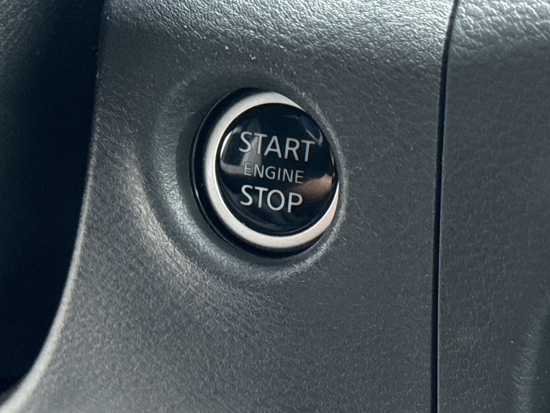 Used 2023 Nissan Frontier SV w/ SV Convenience Package AWD/4WD image 19
