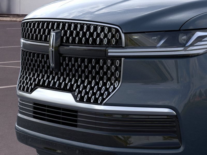 New 2026 Lincoln Navigator Reserve AWD/4WD image 28