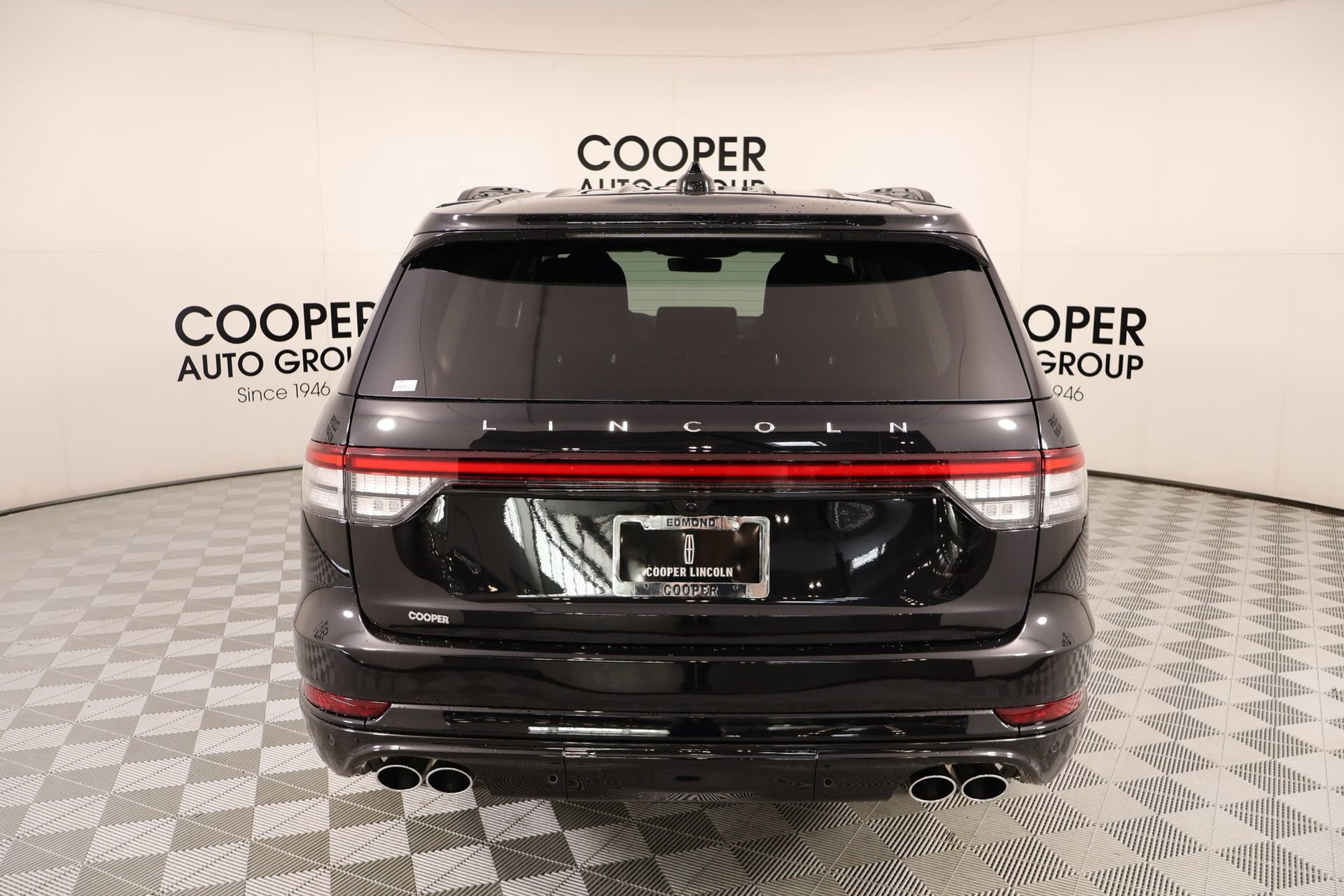 New 2026 Lincoln Aviator AWD image 23
