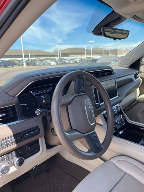 Used 2021 GMC Yukon XL Denali w/ Denali Ultimate Package image 13