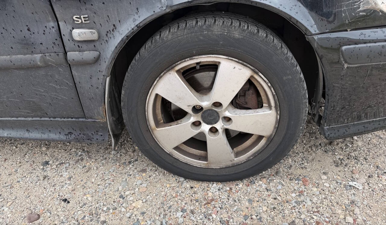 Used 2002 Saab 9-3 SE FWD image 12