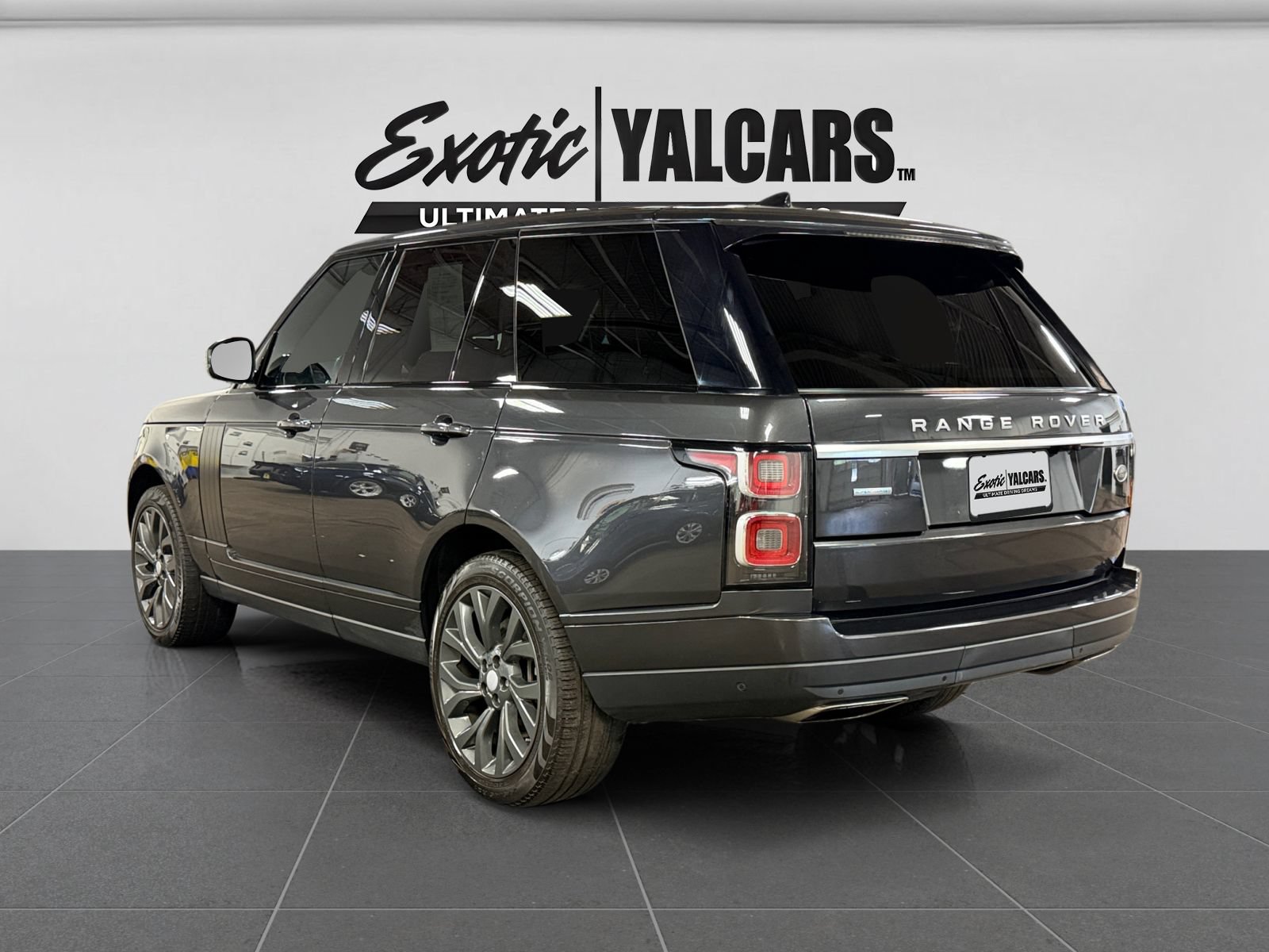 Used 2018 Land Rover Range Rover Supercharged AWD/4WD image 3