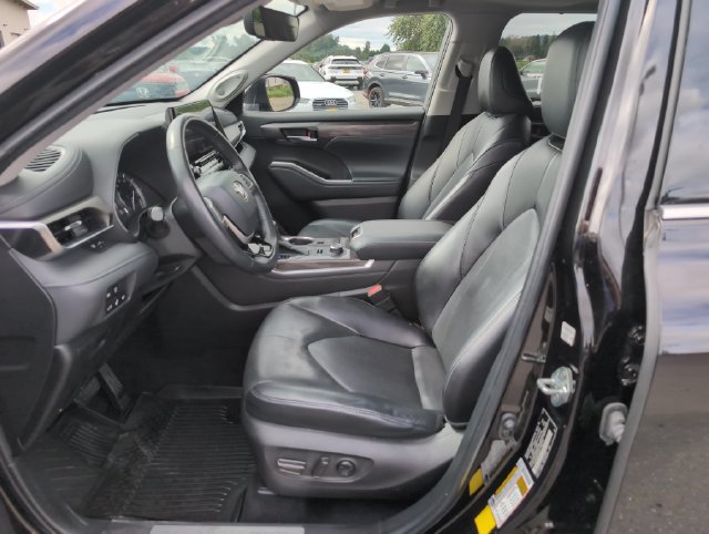 Used 2022 Toyota Highlander Limited AWD/4WD image 15