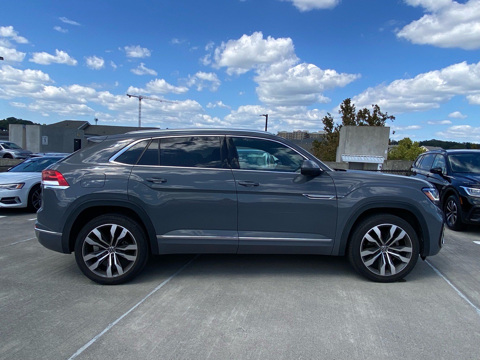 Used 2023 Volkswagen Atlas Cross Sport SEL Premium R-Line AWD/4WD image 2