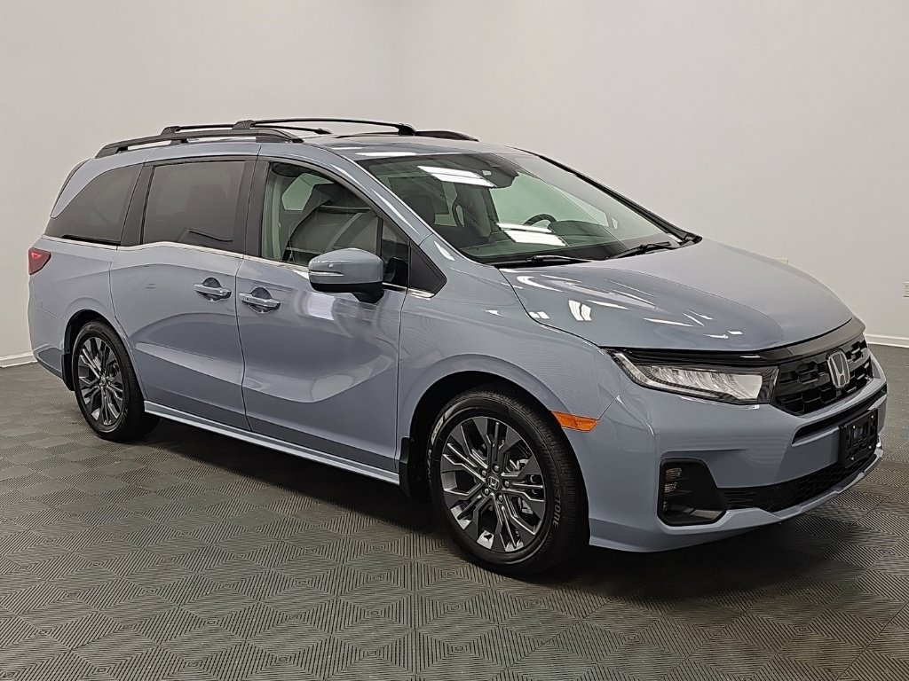 New 2027 Honda Odyssey Touring image 2
