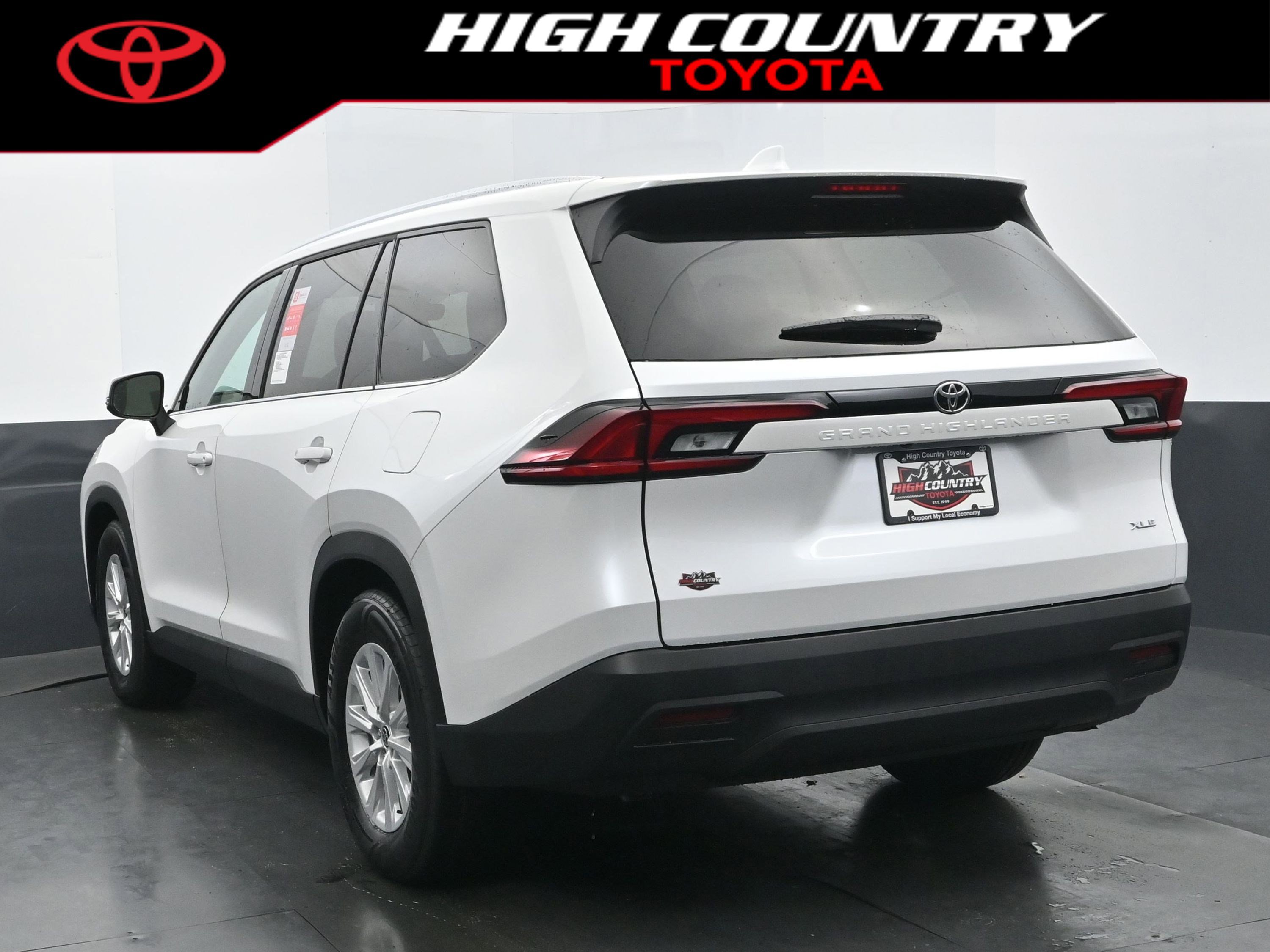 New 2026 Toyota Grand Highlander XLE image 4