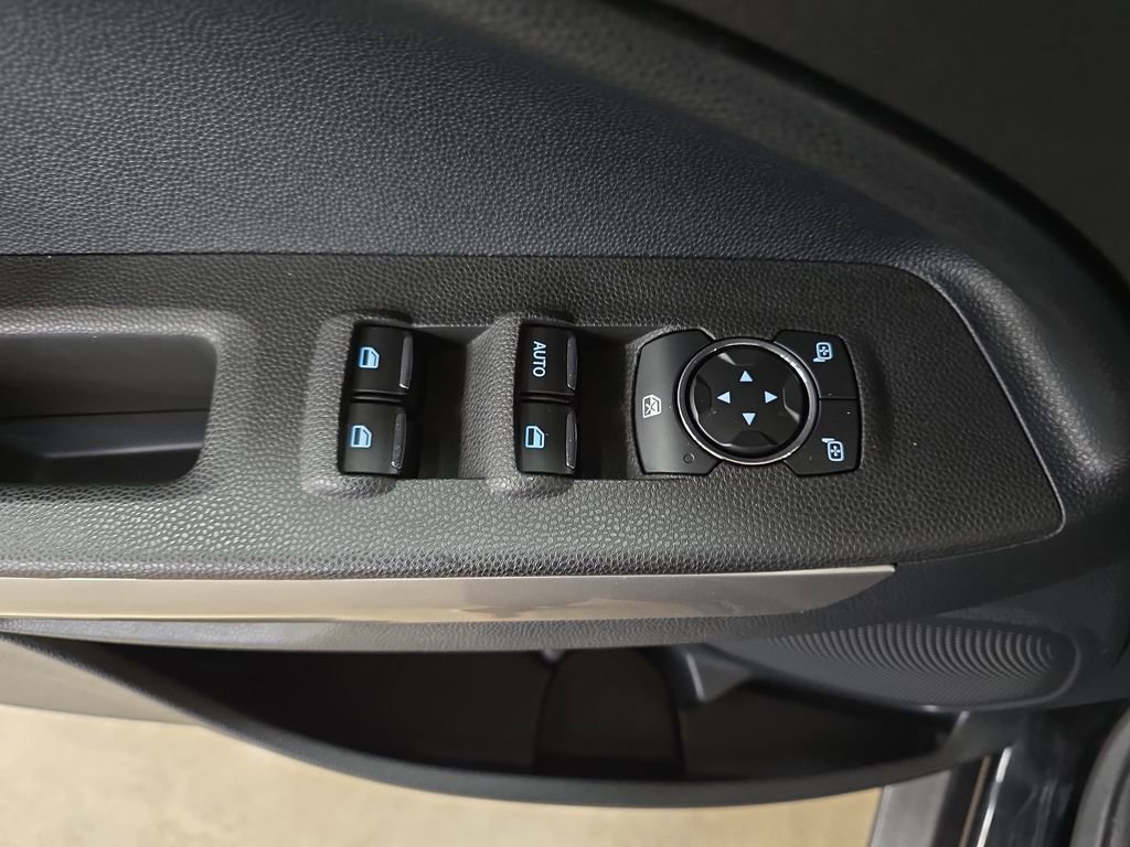 Used 2018 Ford EcoSport Titanium AWD/4WD image 27