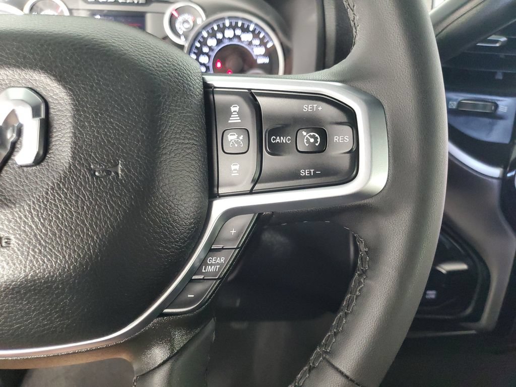 Used 2025 RAM 2500 Big Horn AWD/4WD image 25