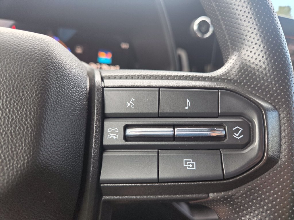 Used 2024 Chevrolet Colorado W/T RWD image 14