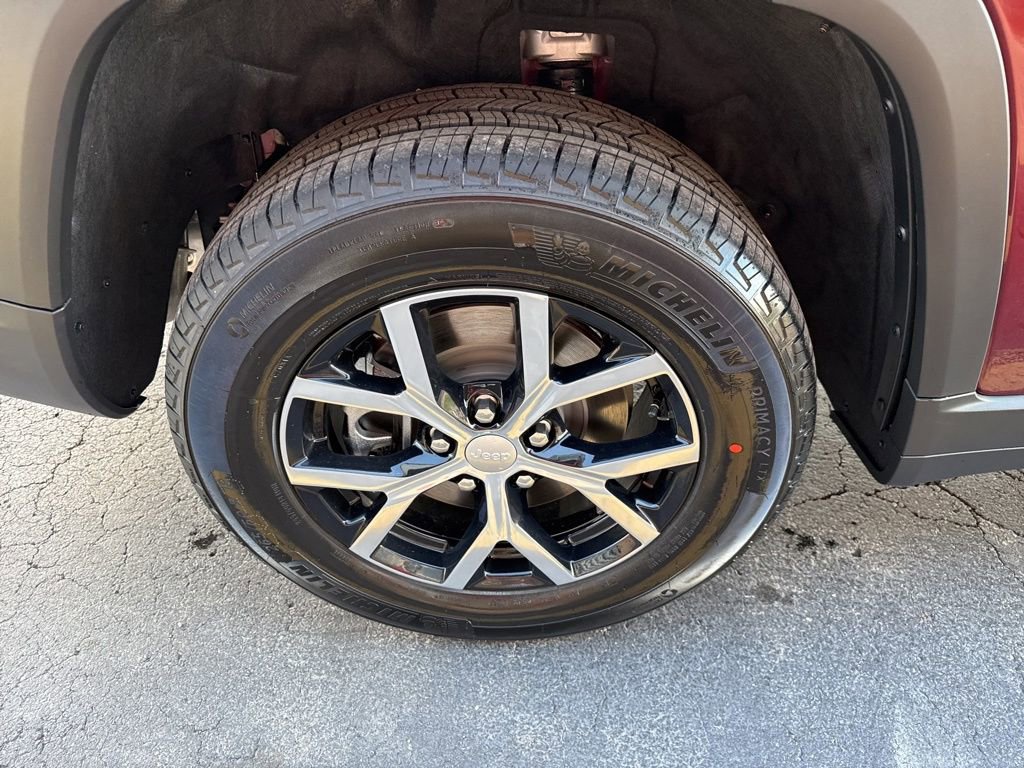 New 2025 Jeep Grand Cherokee L Limited image 8