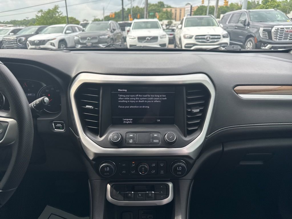 Used 2023 GMC Acadia SLE w/ Driver Convenience Package FWD image 25