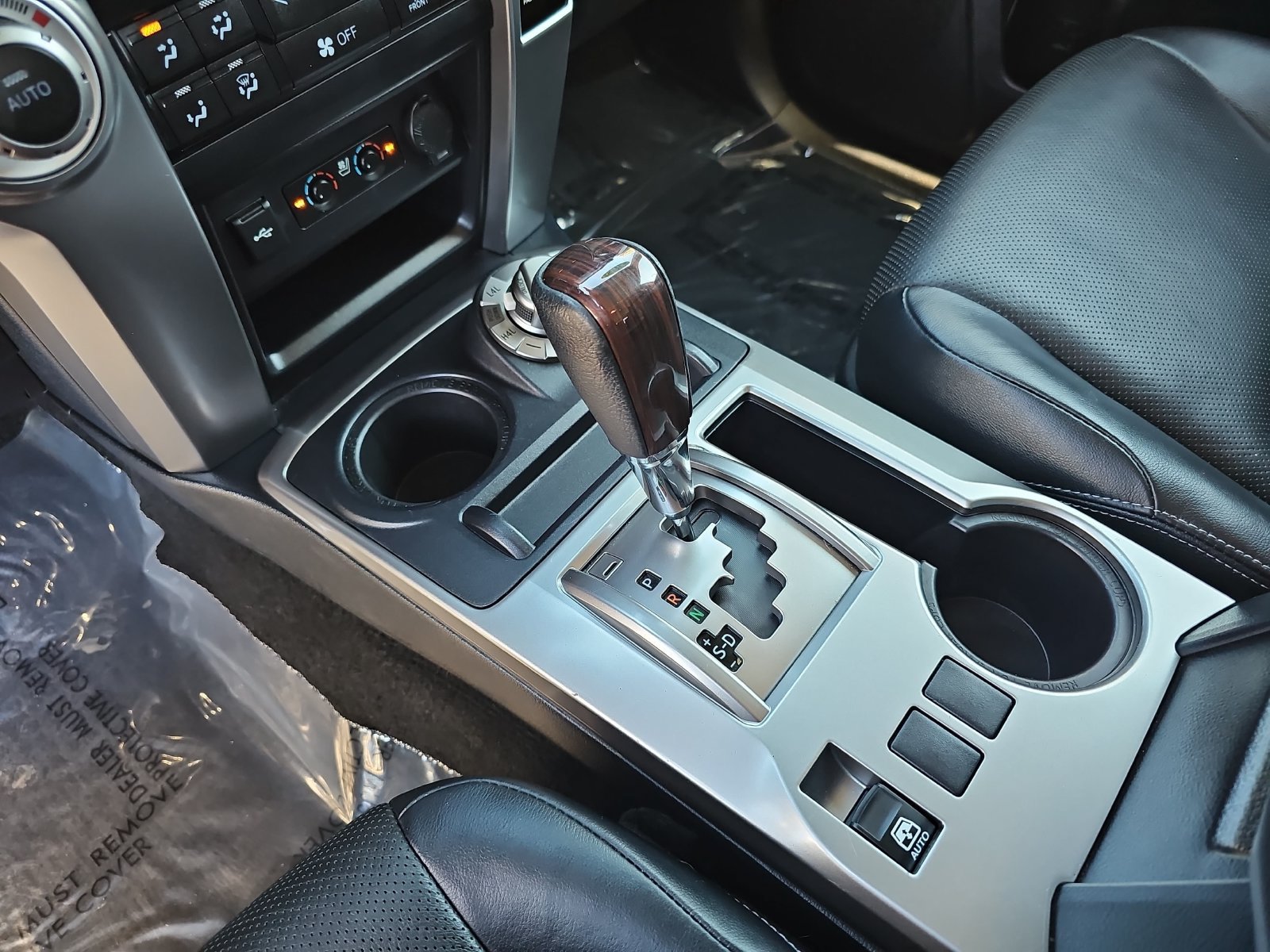 Used 2024 Toyota 4Runner Limited AWD/4WD image 27