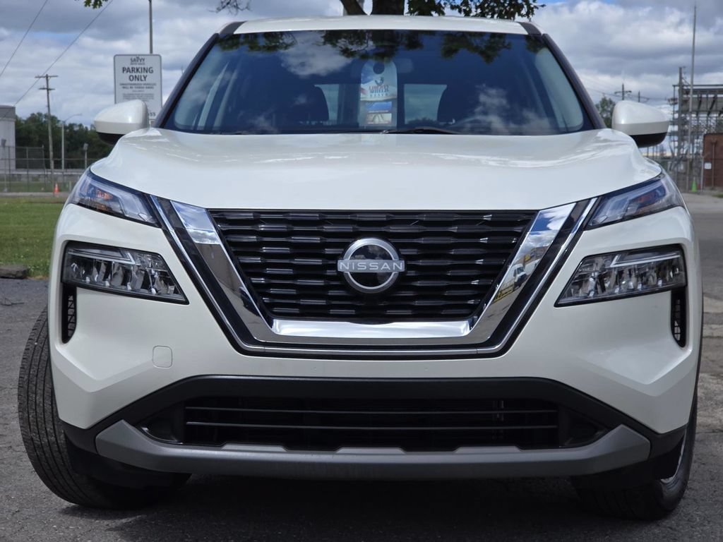 Used 2023 Nissan Rogue SV AWD/4WD image 10