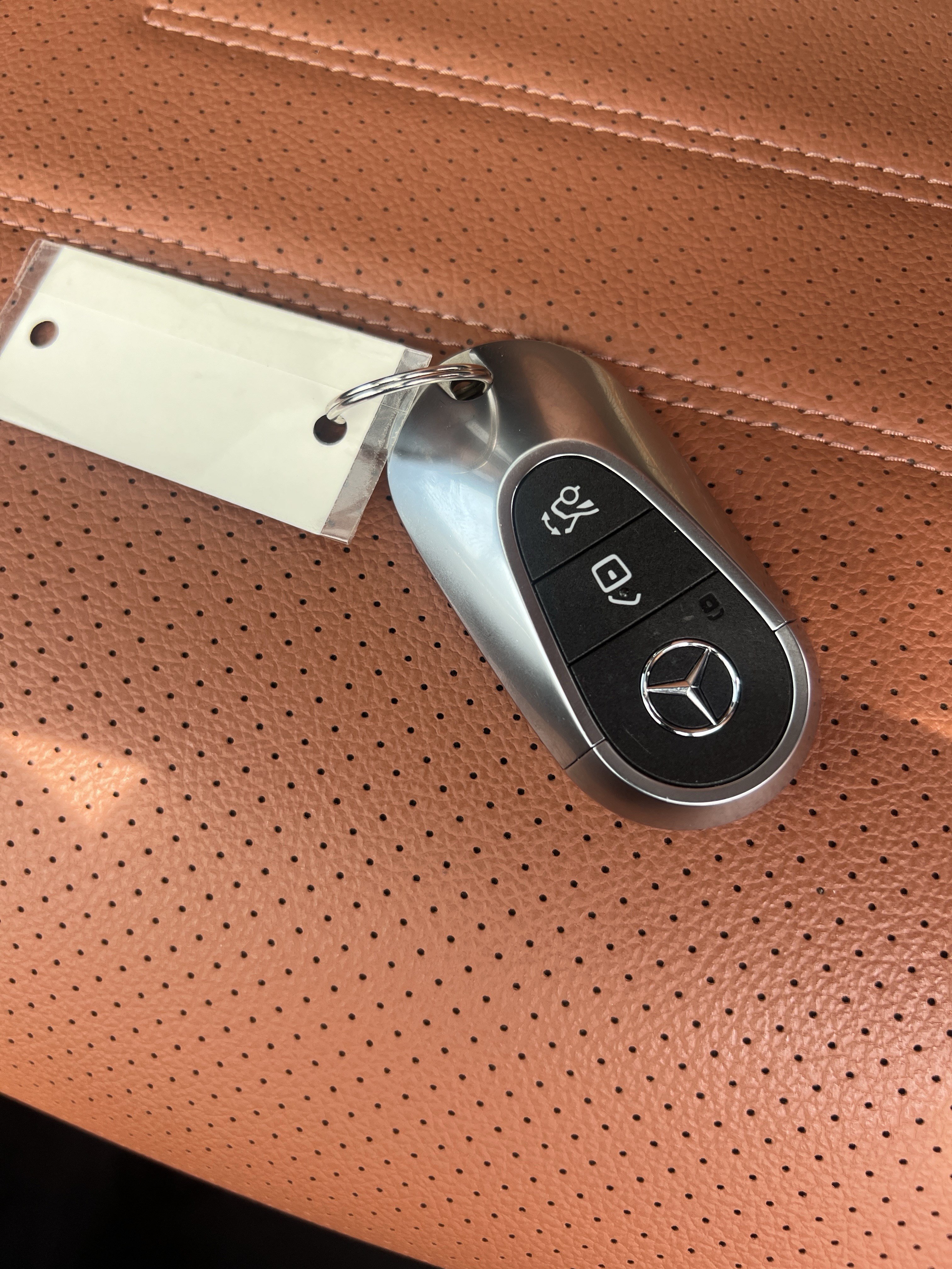 Certified 2025 Mercedes-Benz GLC 300 4MATIC image 38