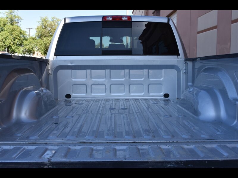 Used 2015 RAM 2500 SLT image 24