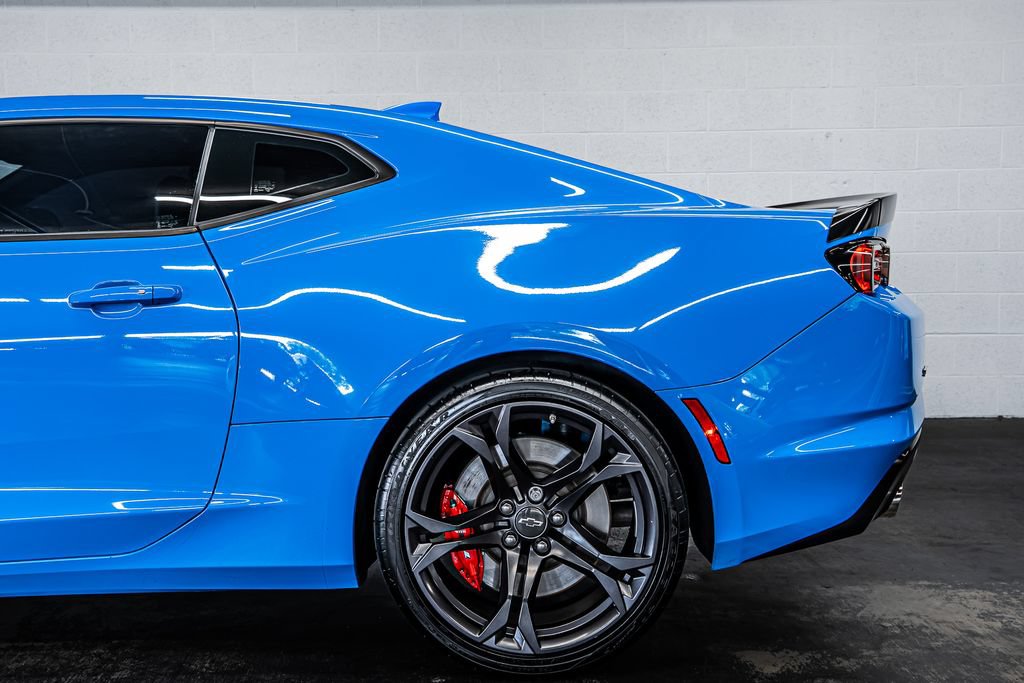 Used 2022 Chevrolet Camaro SS RWD image 13