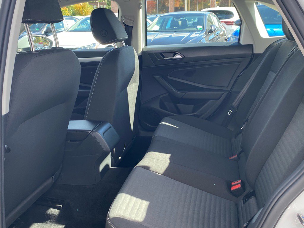 Certified 2025 Volkswagen Jetta S image 16