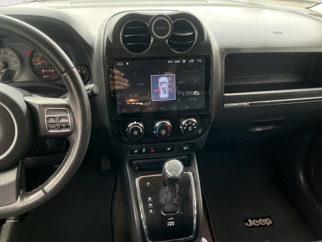 Used 2015 Jeep Patriot High Altitude AWD/4WD image 11