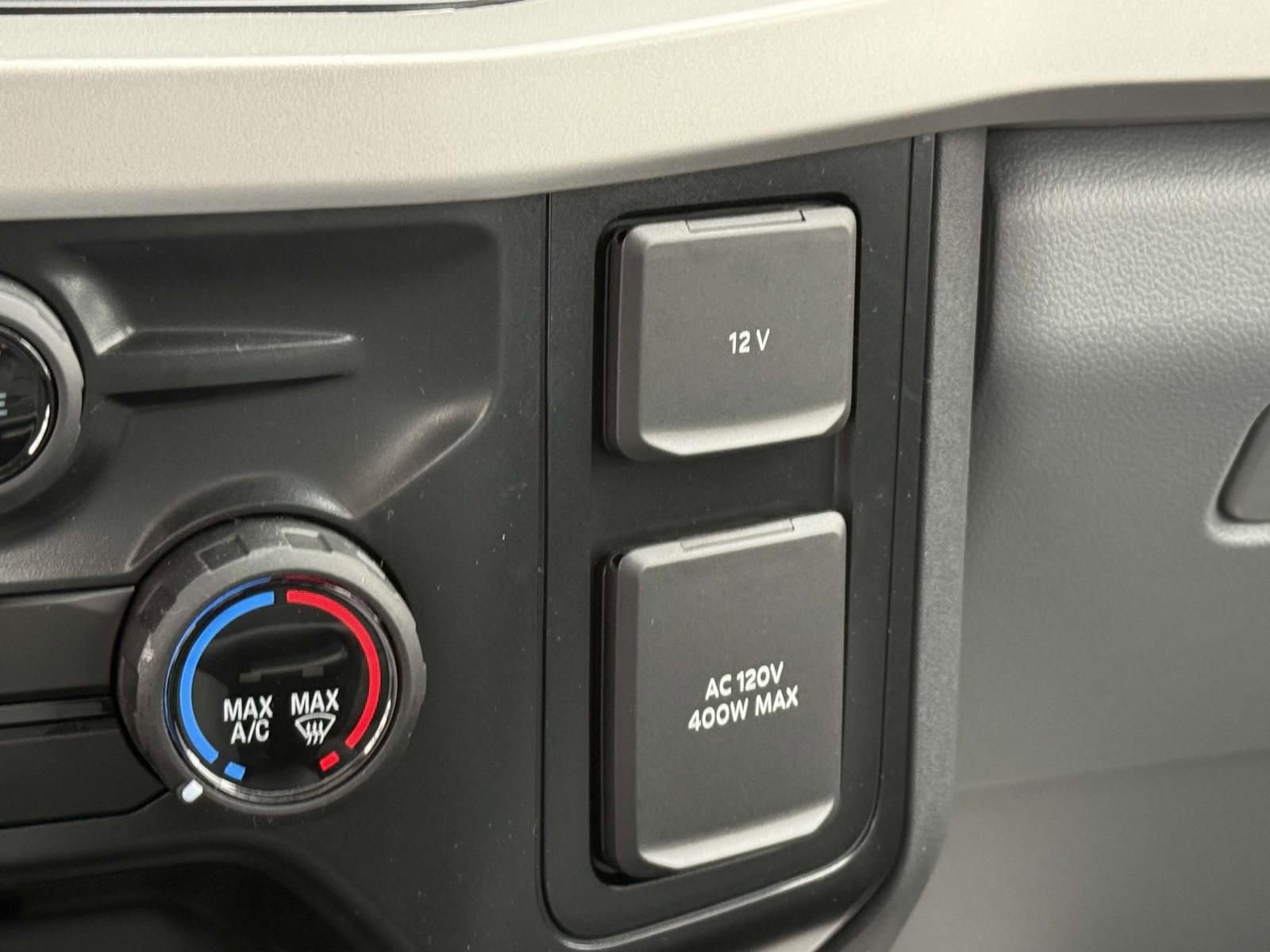 New 2025 Ford F550 4x4 Crew Cab Super Duty image 15