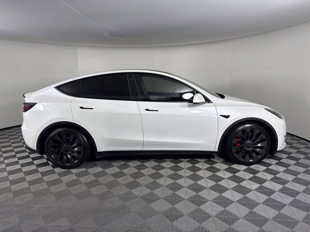 Used 2022 Tesla Model Y Performance image 6