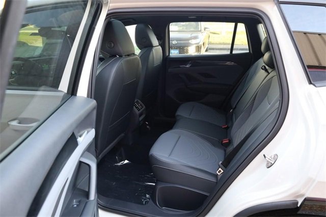 New 2026 Volkswagen Tiguan SE R-Line image 21