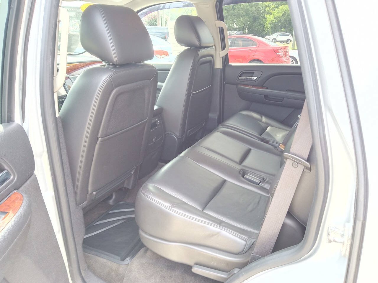 Used 2013 Chevrolet Tahoe LTZ AWD/4WD image 7