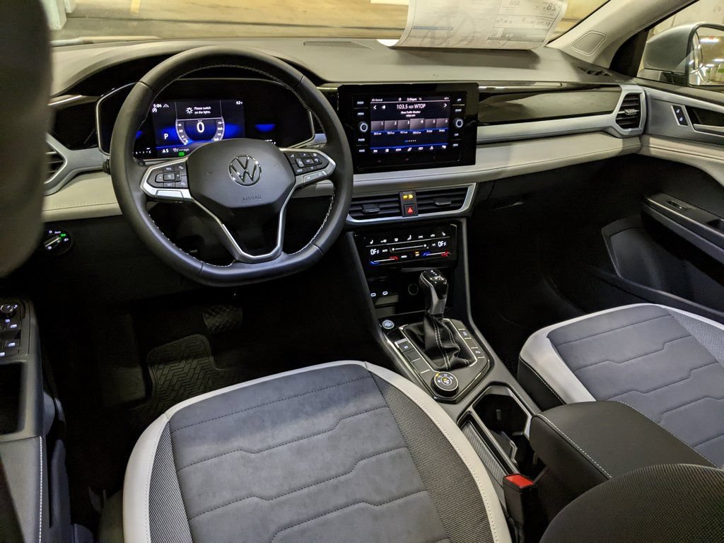 New 2026 Volkswagen Taos SE AWD/4WD image 12