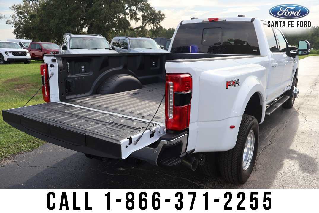 New 2026 Ford F350 XLT w/ XLT Premium Package AWD/4WD image 13
