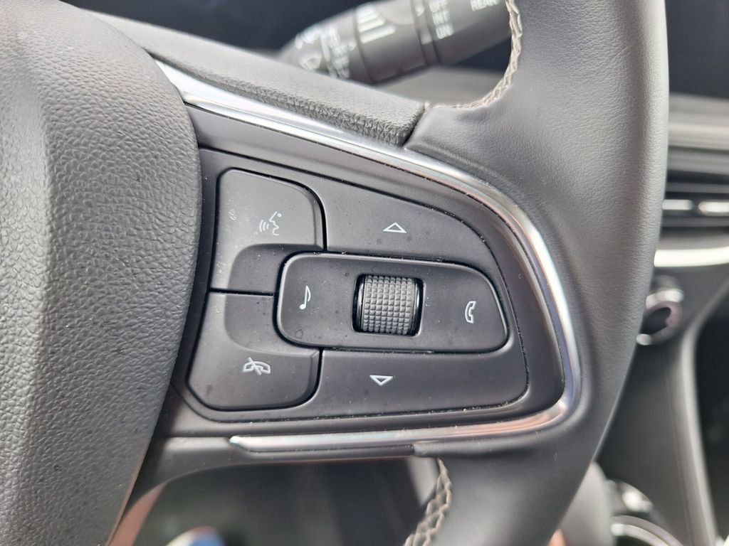 Used 2025 Buick Encore GX Preferred image 19