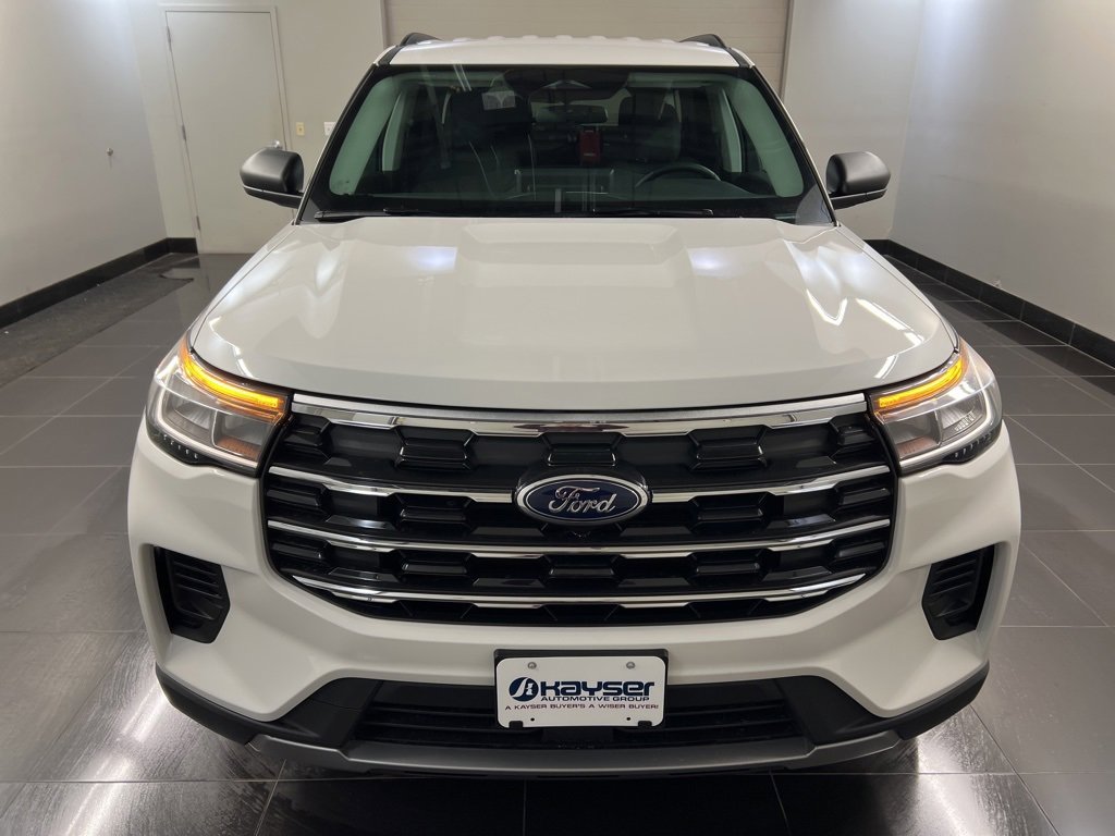 New 2026 Ford Explorer Active image 2