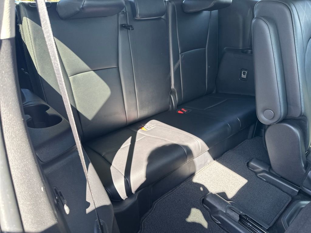 Used 2024 Toyota Highlander Platinum AWD/4WD image 16