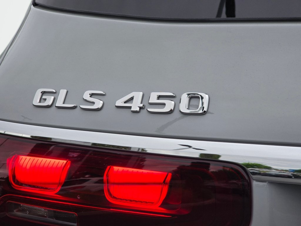 New 2026 Mercedes-Benz GLS 450 4MATIC image 34