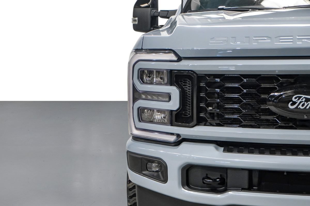 Used 2026 Ford F350 Lariat w/ FX4 Off-Road Package AWD/4WD image 49