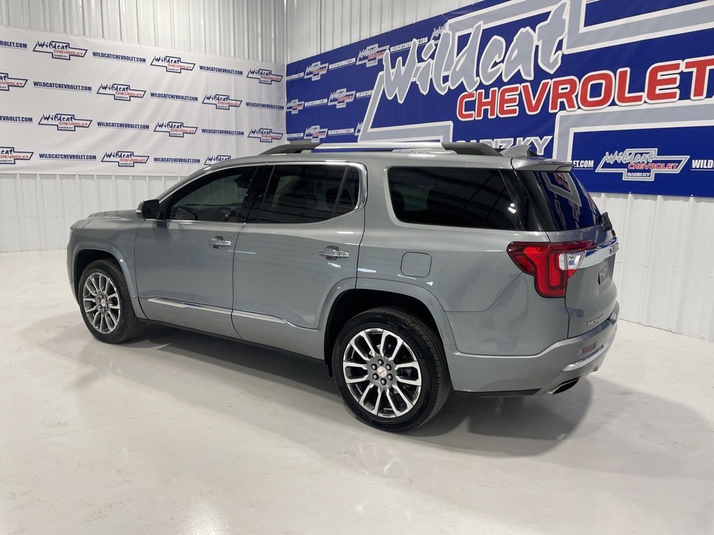 Used 2023 GMC Acadia Denali image 5