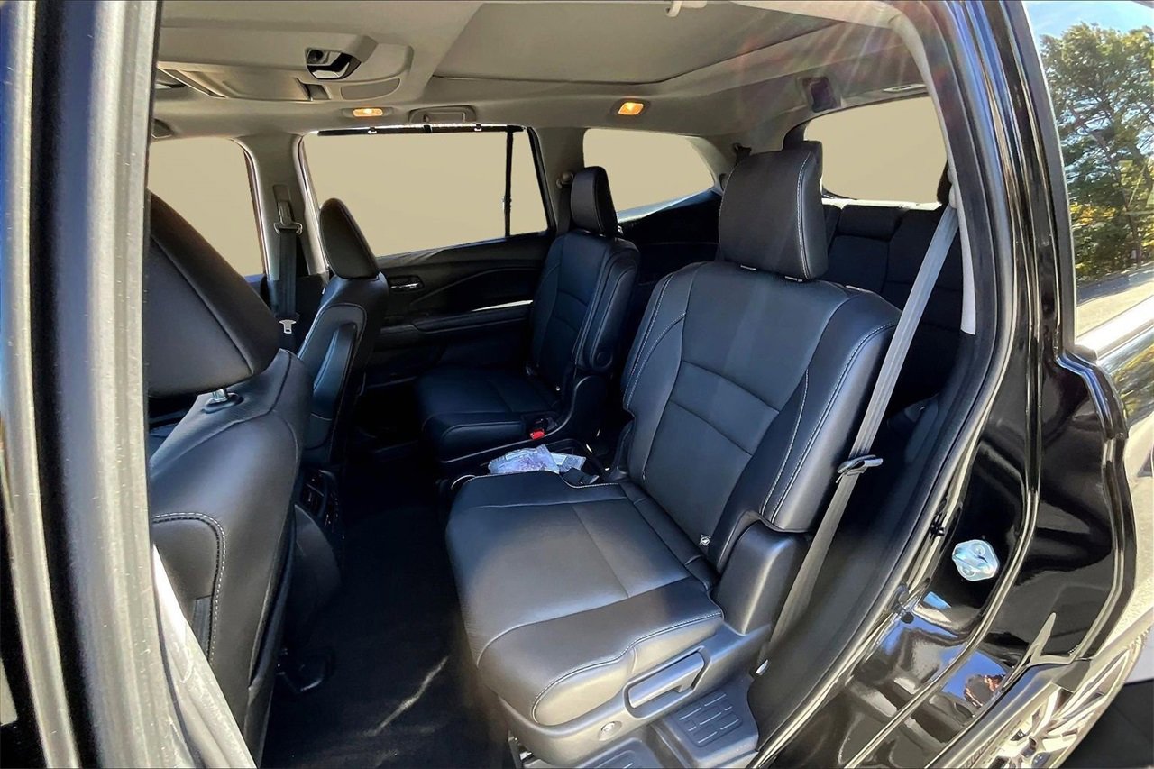 Used 2022 Honda Pilot Elite image 22
