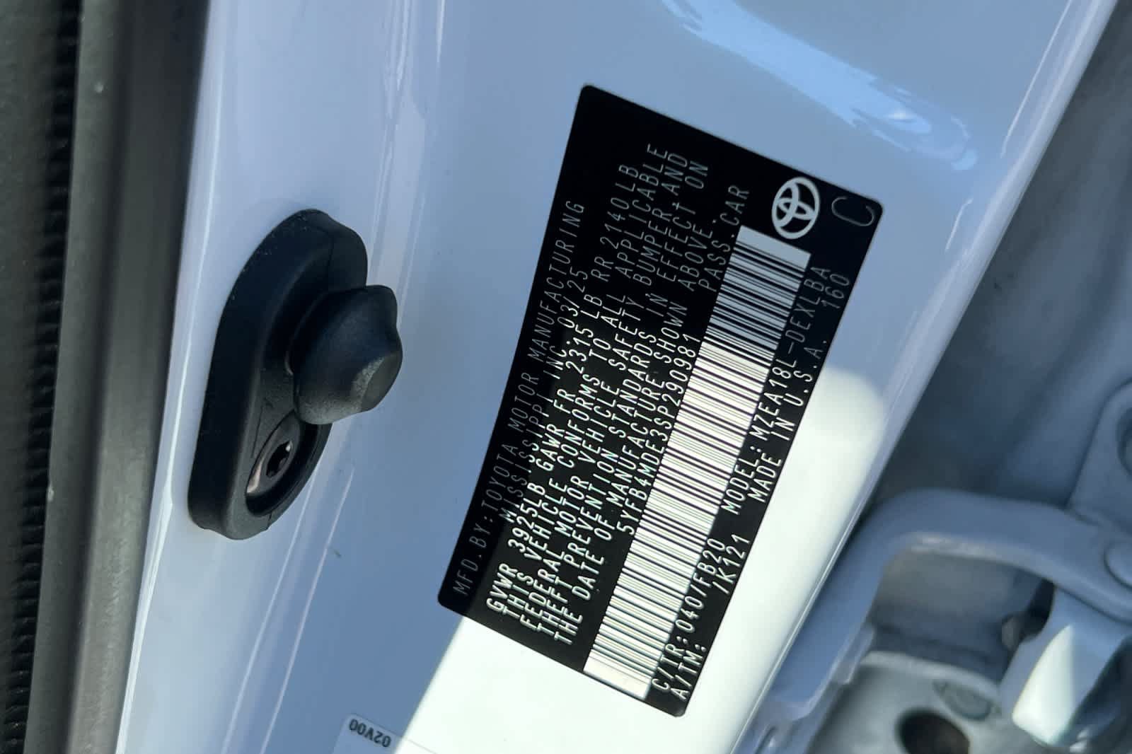 Certified 2025 Toyota Corolla LE FWD image 30