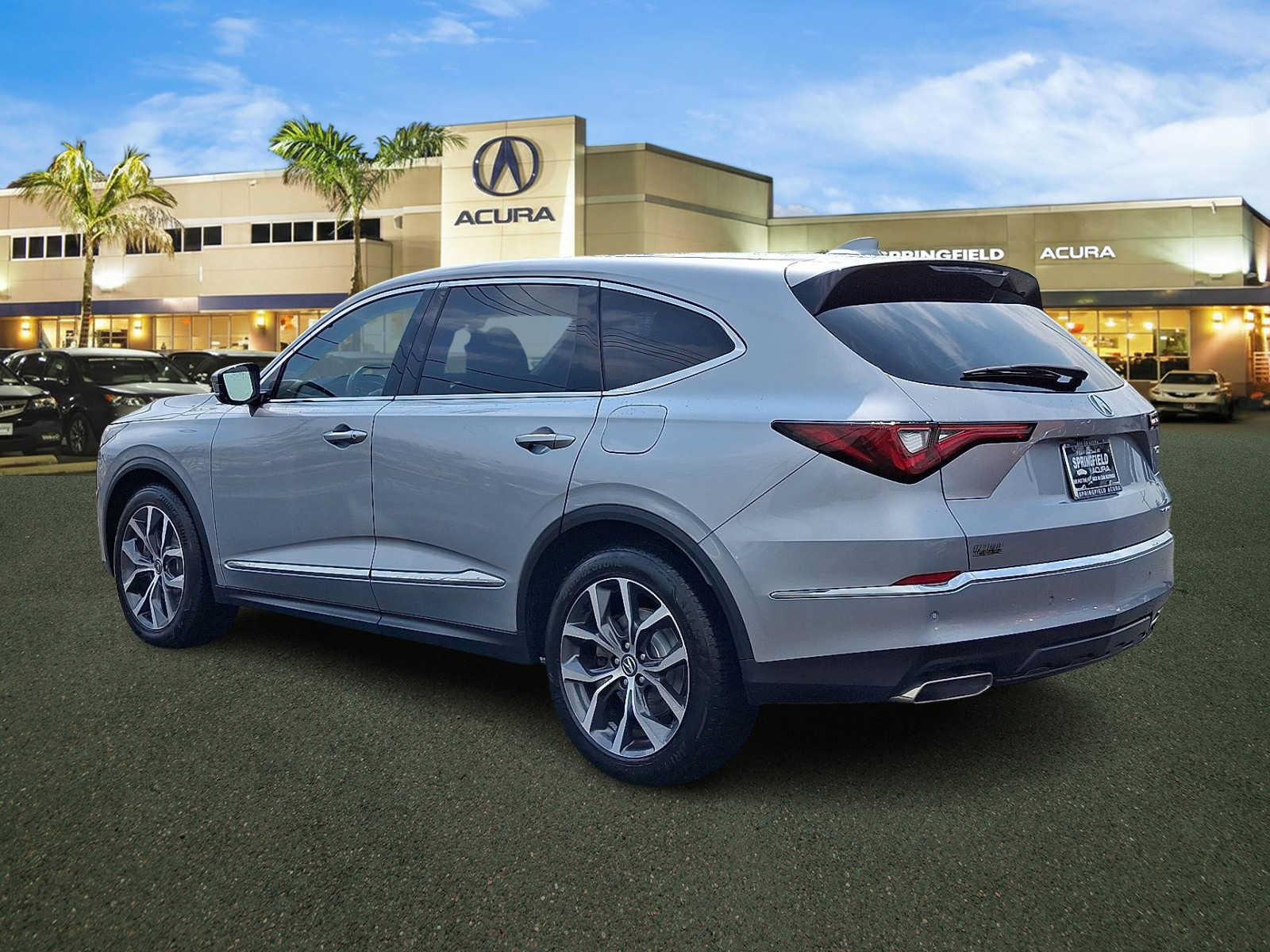 Certified 2024 Acura MDX w/ Technology Package AWD/4WD image 4