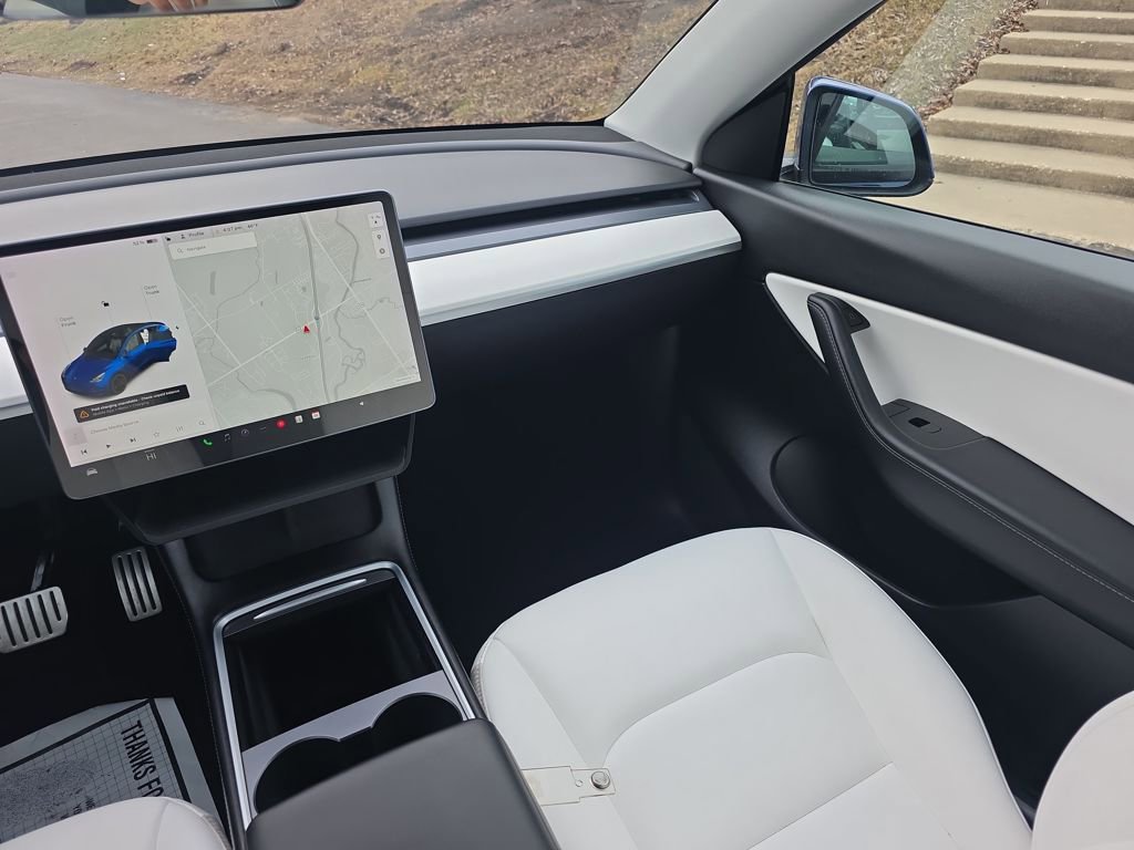 Used 2022 Tesla Model Y Performance image 20