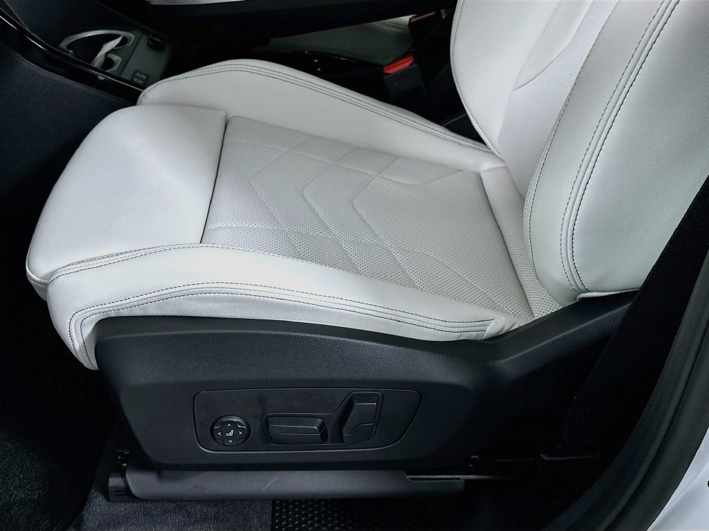 New 2027 BMW X1 xDrive28i w/ Technology Package AWD/4WD image 21