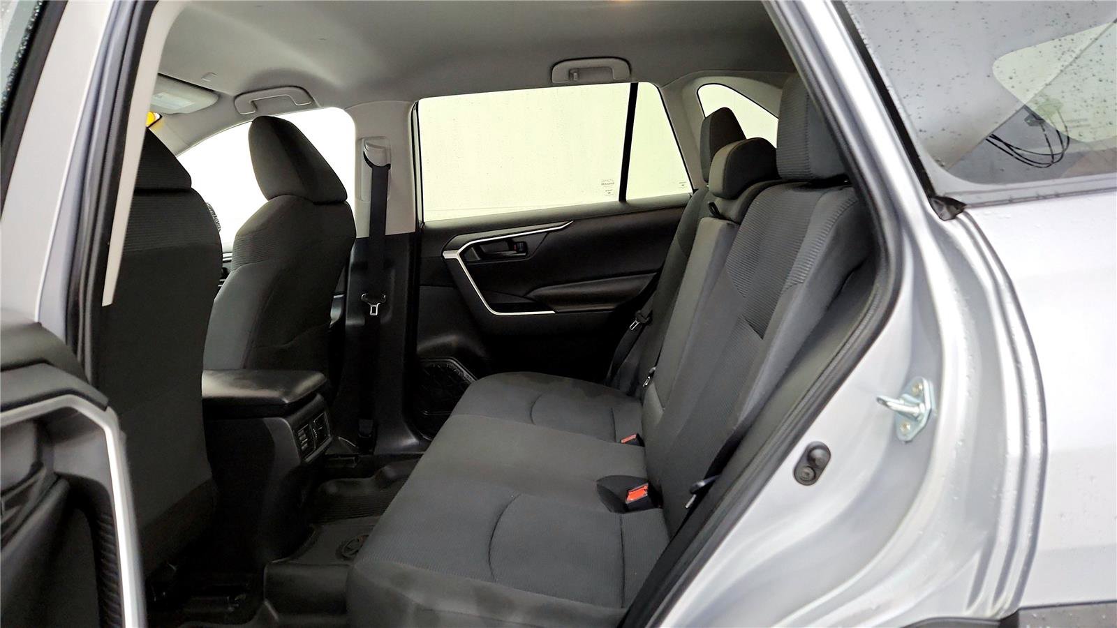 Used 2024 Toyota RAV4 LE image 21