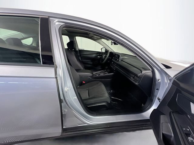 Used 2023 Honda Accord EX image 30