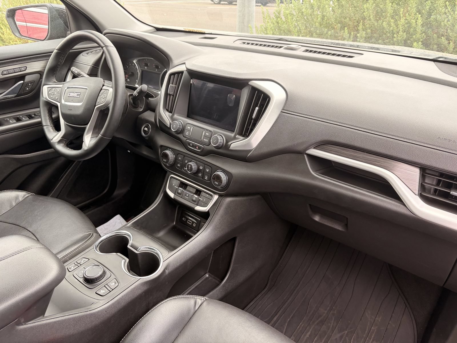 Used 2023 GMC Terrain SLT FWD image 12