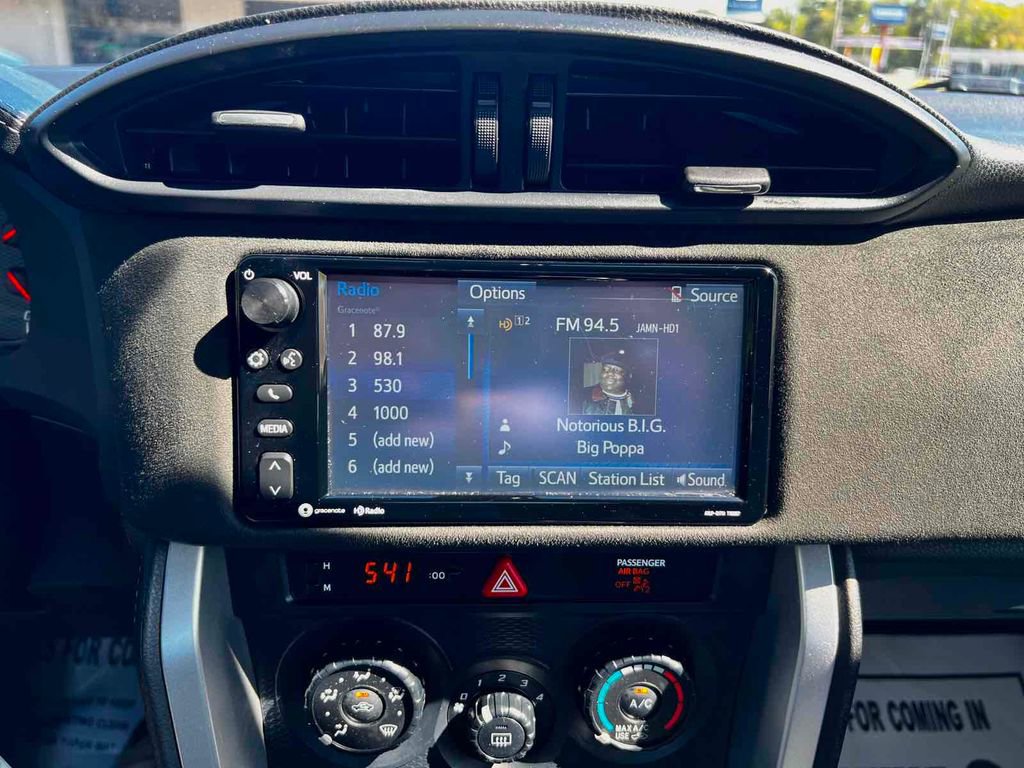 Used 2019 Toyota 86 image 22