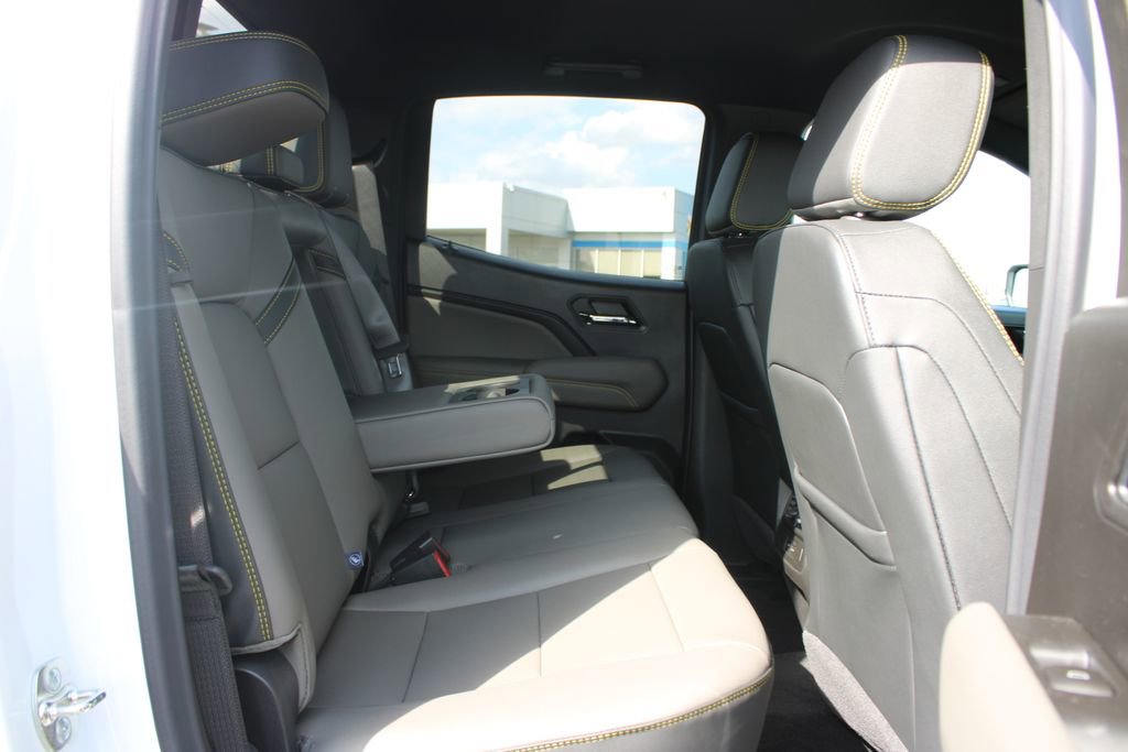 New 2026 Chevrolet Colorado ZR2 image 33