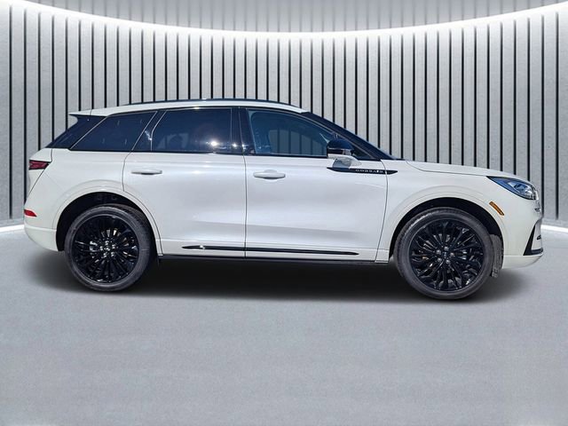 New 2026 Lincoln Corsair Reserve w/ Jet Appearance Package video 2