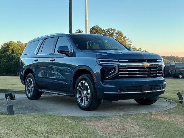 Used 2025 Chevrolet Tahoe LT w/ Comfort Package RWD image 1