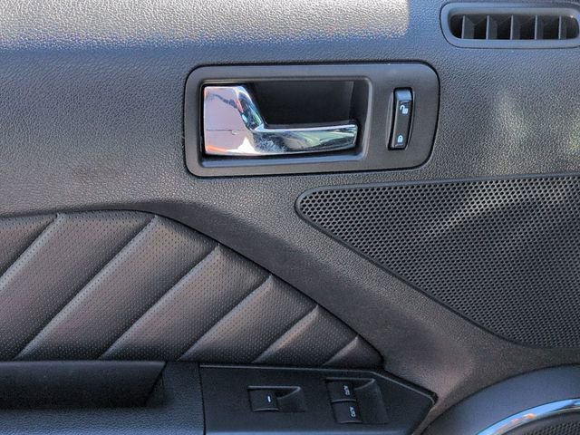 Used 2010 Ford Mustang GT RWD image 13